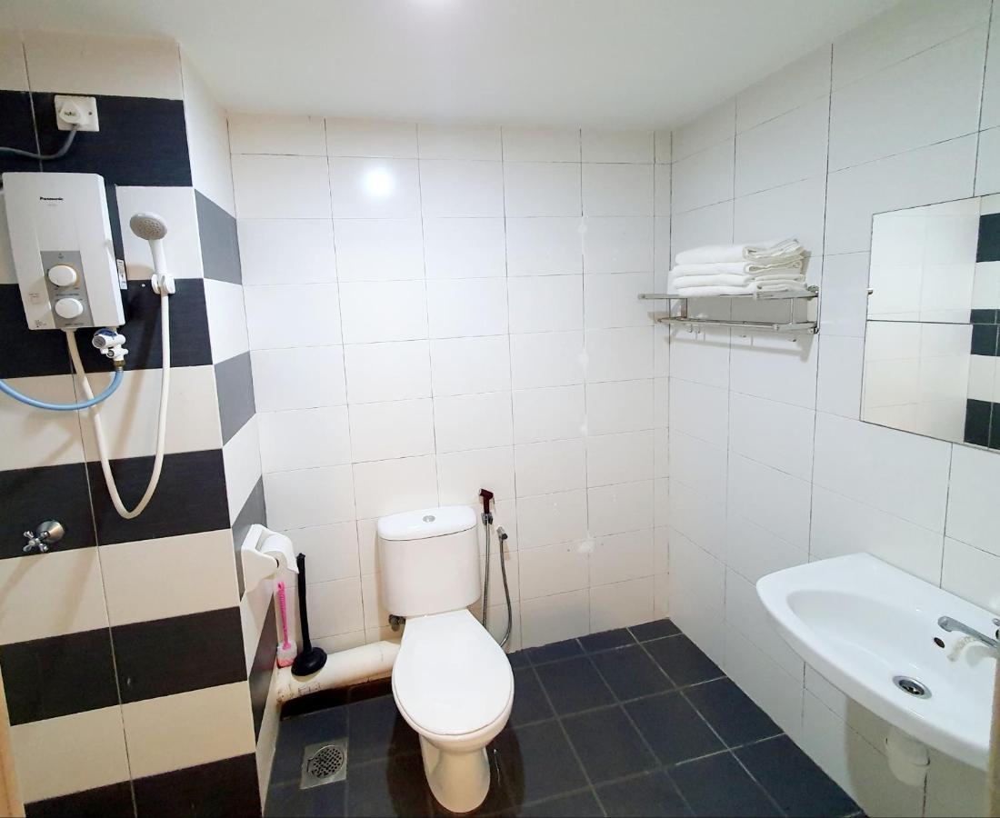 Explore The World At The Ceo Studio Penang Bayan Lepas Εξωτερικό φωτογραφία